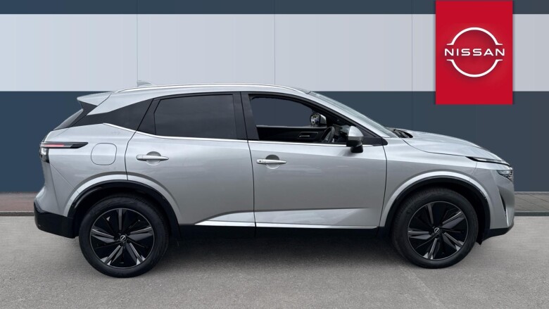 Nissan Qashqai 1.3 DiG-T MH Tekna [Bose] 5dr Petrol Hatchback